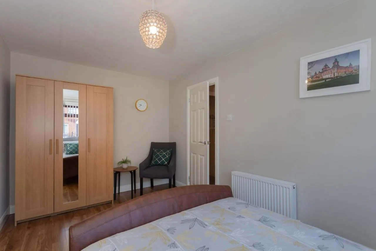 New Modern City Centre Apartment Belfast