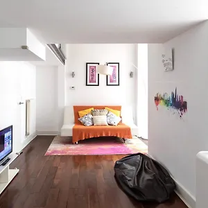 my-london-holiday-home-stylish-2-bed-2-bath-riverside.cambridgehotelsuk.com/