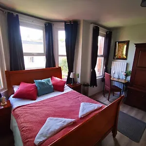 4 Bed Boutique House Lisburn Road Holiday home