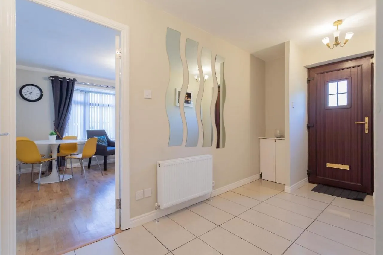New Modern City Centre Apartment Belfast 0*,